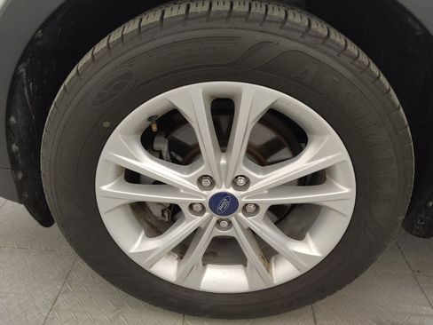 Used 2017 Ford Escape SE FWD image 31
