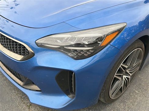 Used 2022 Kia Stinger GT1 image 3