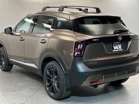 New 2026 Nissan Kicks SR AWD/4WD image 3