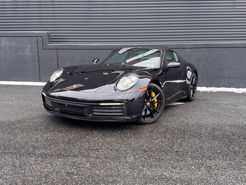 Certified 2021 Porsche 911 Targa 4S image 1