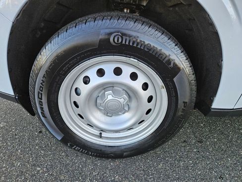 Used 2025 Ford Maverick XL w/ 4K Tow Package image 9