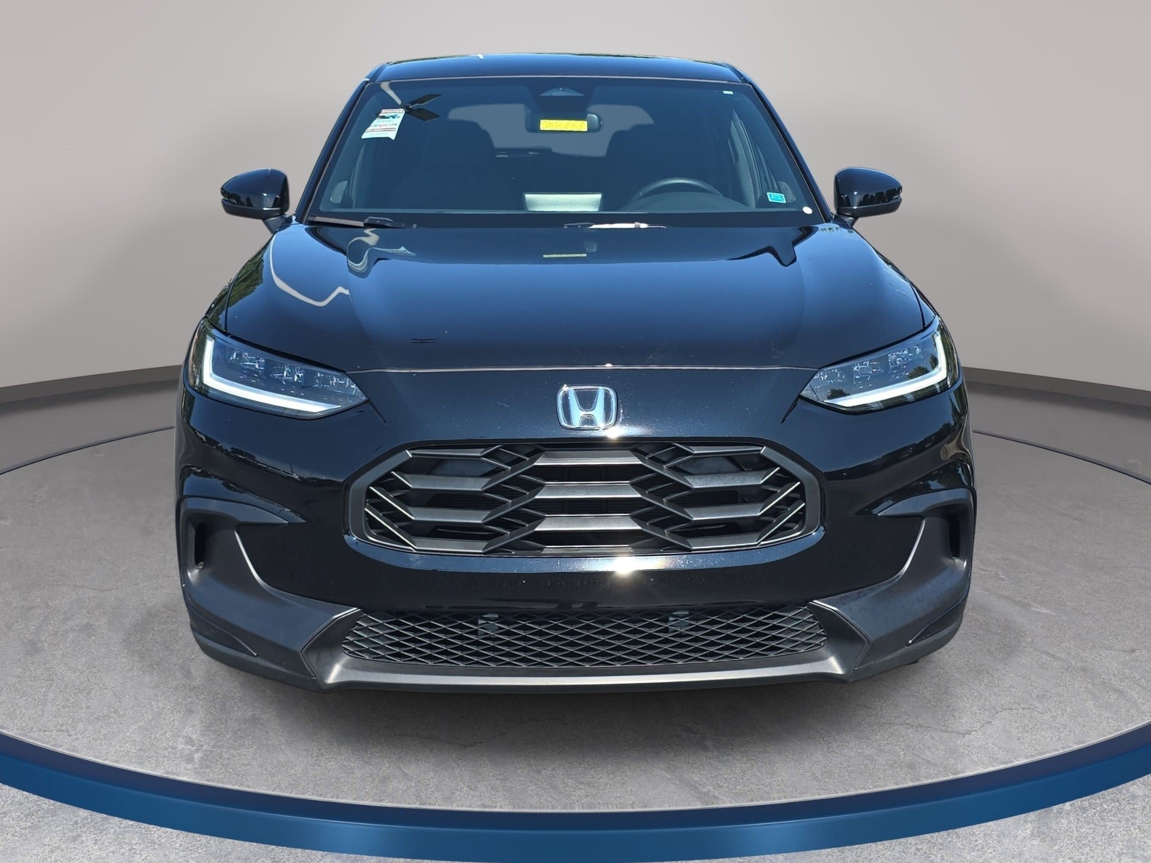 Certified 2025 Honda HR-V Sport image 2