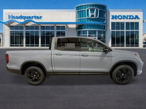 New 2026 Honda Ridgeline Black Edition image 2