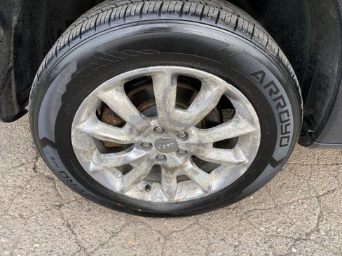 Used 2014 Jeep Cherokee Limited w/ Trailer Tow Group AWD/4WD image 29