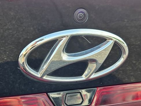 Used 2021 Hyundai Elantra SEL FWD image 16