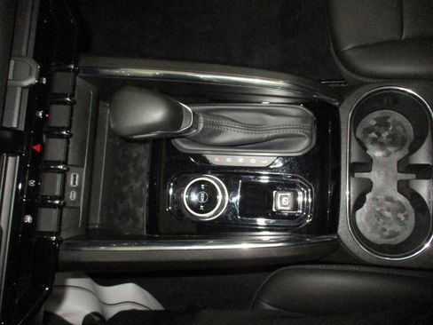 Used 2023 GMC Canyon Elevation w/ Elevation Premium Package AWD/4WD image 29