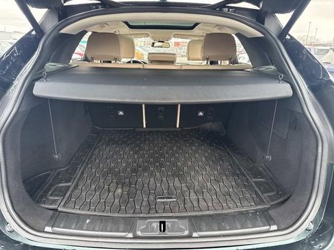 Used 2018 Jaguar F-PACE Prestige image 8
