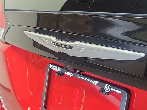 New 2026 Chrysler Voyager LX image 7