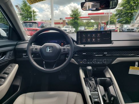 New 2026 Honda Accord EX-L image 26