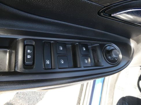 Used 2020 Buick Encore Preferred w/ Safety Package FWD image 23