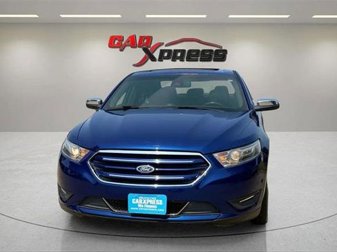 Used 2013 Ford Taurus Limited image 2