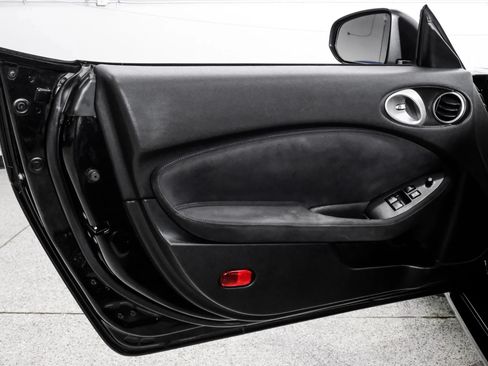 Used 2012 Nissan 370Z Touring w/ Sport Pkg RWD image 43