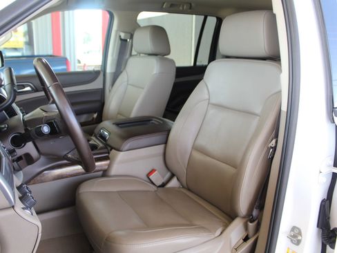 Used 2019 Chevrolet Suburban LT AWD/4WD image 54