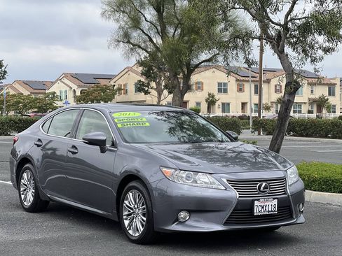 Used 2013 Lexus ES 350 w/ Premium Pkg FWD image 12