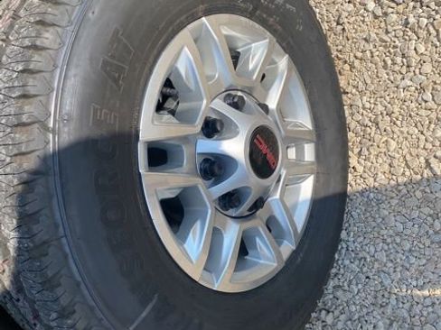 New 2026 GMC Sierra 2500 Pro w/ Convenience Package image 10