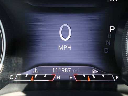 Used 2019 Jeep Cherokee Limited FWD image 27