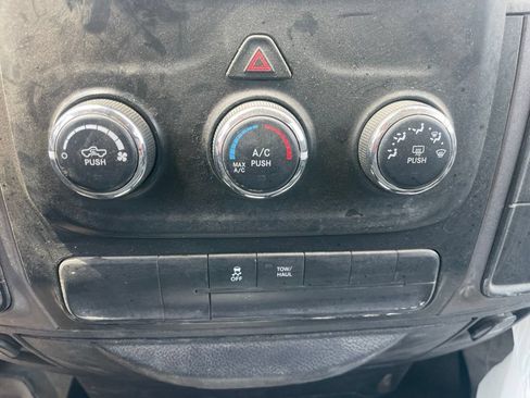Used 2016 RAM 1500 Express AWD/4WD image 16