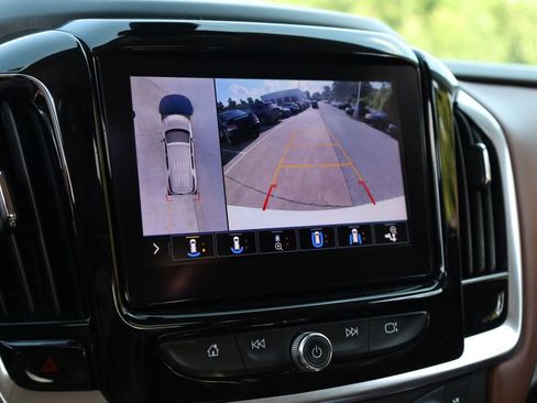 Used 2020 Chevrolet Traverse High Country w/ LPO, Floor Liner Package AWD/4WD image 13