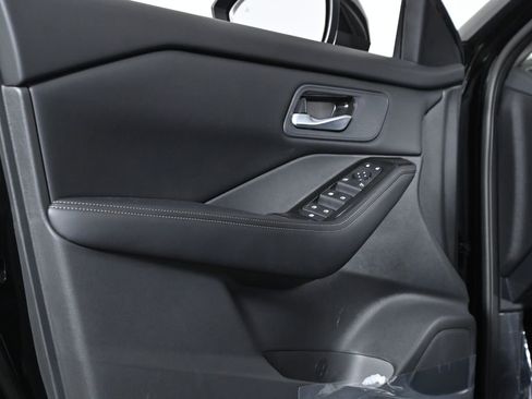 New 2026 Nissan Rogue SV image 28