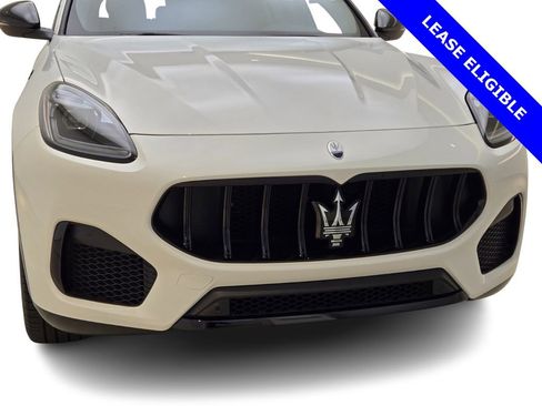 Used 2025 Maserati Grecale Modena image 4
