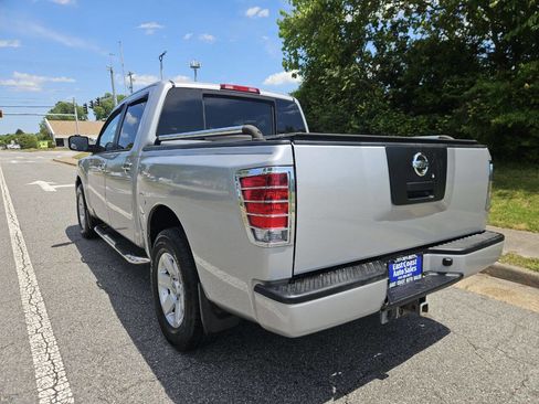 Used 2009 Nissan Titan XE w/ XE Max Utility Pkg RWD image 4