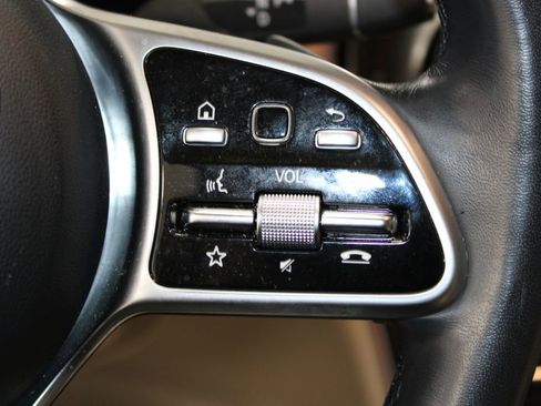 Used 2022 Mercedes-Benz GLC 300 4MATIC image 18