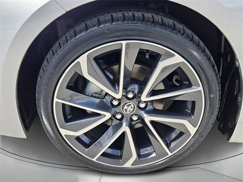Used 2022 Toyota Corolla SE image 9