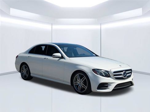 Used 2020 Mercedes-Benz E 350 Sedan image 9