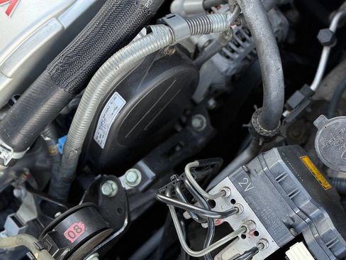 Used 2005 Toyota Solara SLE FWD image 58