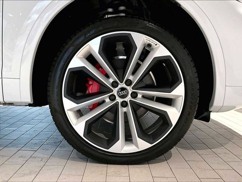 Used 2024 Audi Q5 2.0T Premium Plus w/ Premium Plus Package image 14