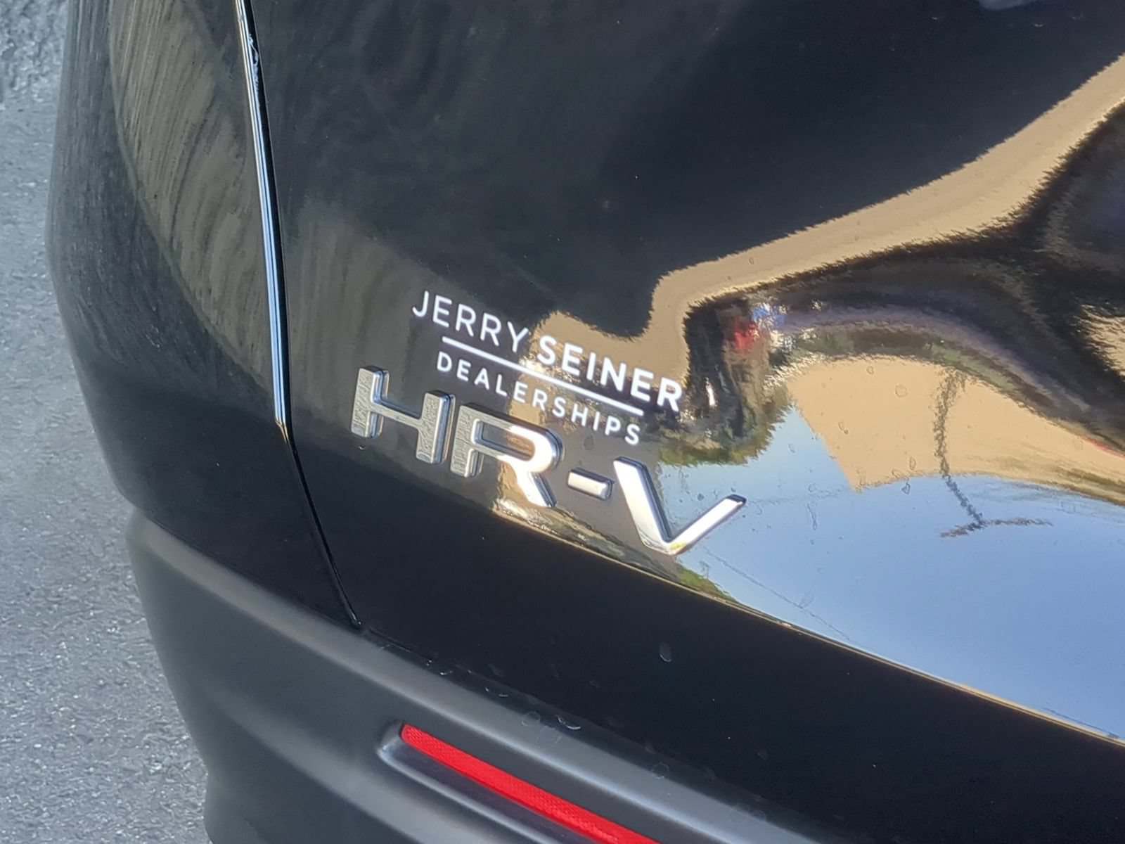 Used 2024 Honda HR-V LX image 24