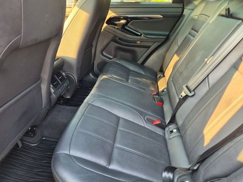 Used 2022 Land Rover Range Rover Evoque R-Dynamic SE AWD/4WD image 16