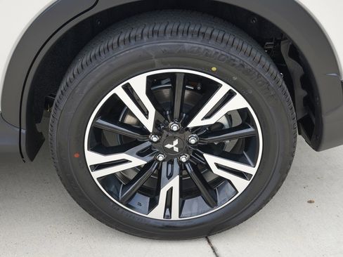 New 2026 Mitsubishi Eclipse Cross SE AWD/4WD image 14
