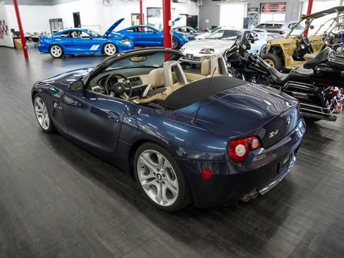 Used 2005 BMW Z4 3.0i RWD image 3
