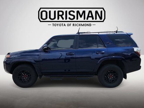 Used 2023 Toyota 4Runner TRD Off-Road Premium w/ Off Road Premium Plus Package AWD/4WD image 4