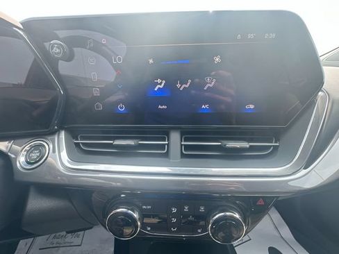 Used 2024 Chevrolet Trax ACTIV w/ Driver Confidence Package FWD image 20
