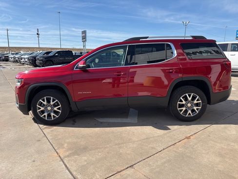 Used 2023 GMC Acadia SLT image 3
