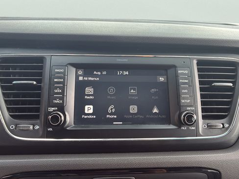 Used 2017 Kia Sedona LX w/ LX Essentials Premium Package FWD image 25
