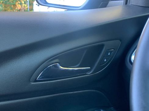 Used 2024 Chevrolet Equinox LT image 25