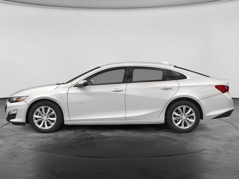Used 2023 Chevrolet Malibu LT w/ Driver Confidence Package FWD image 4