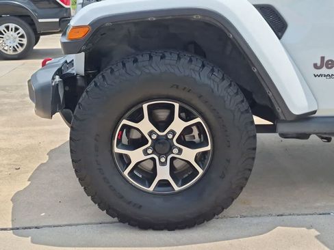 Used 2021 Jeep Wrangler Unlimited Rubicon AWD/4WD image 32