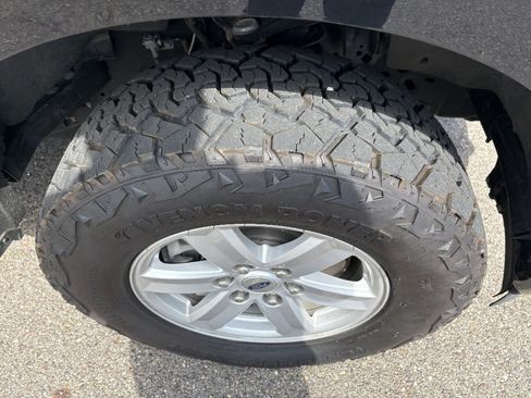 Used 2021 Ford F150 XLT AWD/4WD image 12