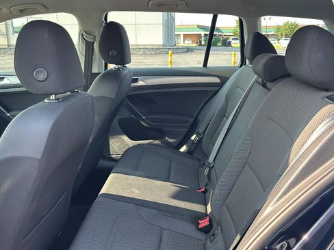 Used 2017 Volkswagen Golf S AWD/4WD image 27
