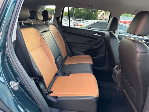 Used 2018 Volkswagen Tiguan SE w/ 18" Alloy Wheels Package AWD/4WD image 34