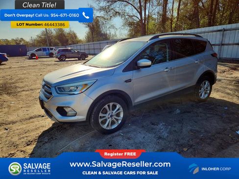 Used 2017 Ford Escape SE w/ Equipment Group 201A image 1