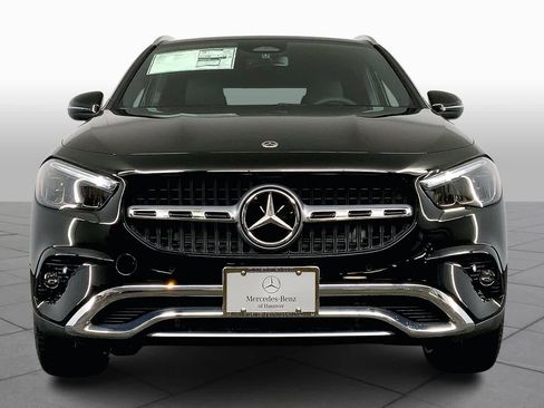 New 2025 Mercedes-Benz GLA 250 4MATIC image 3