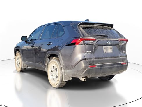 Used 2024 Toyota RAV4 LE image 5