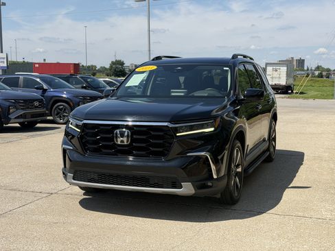 Used 2023 Honda Pilot Elite image 17