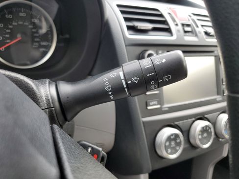 Used 2017 Subaru Forester 2.5i w/ Alloy Wheel Package image 38