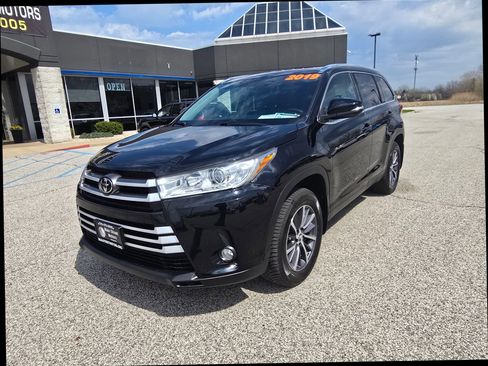 Used 2019 Toyota Highlander XLE image 8